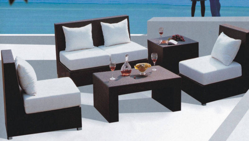 Aura Global Furniture showroom
